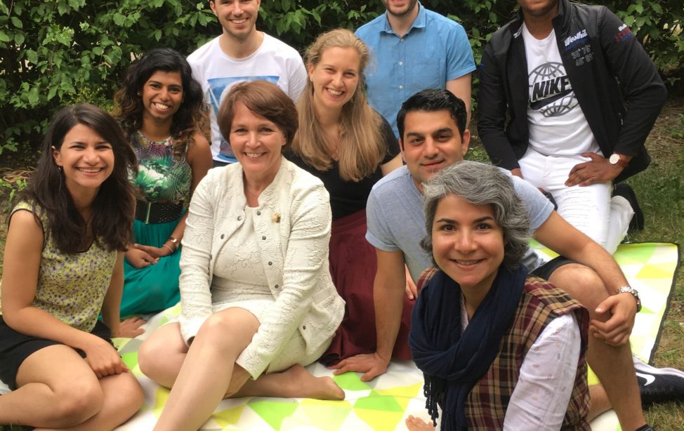 TUM Alumna Katrin Kredel mit ihren Mentees aus dem TUM Mentoring Programm.