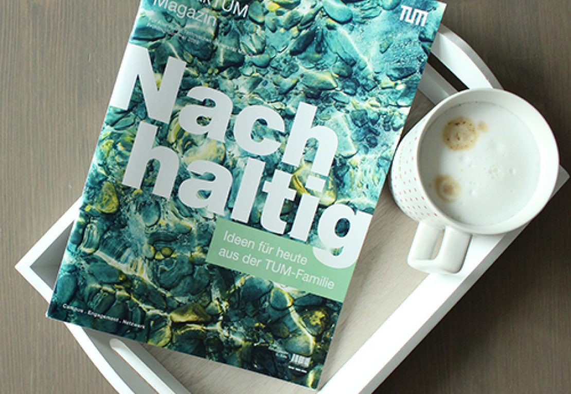 An issue of the alumni magazine KontakTUM.