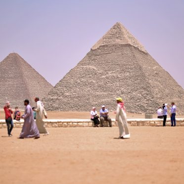Die TUM Alumni geht 2021 nach Kairo. Dort werden unter anderem die Pyramiden von Gizeh mit der TUM Alumni Reisegruppe besichtigt.