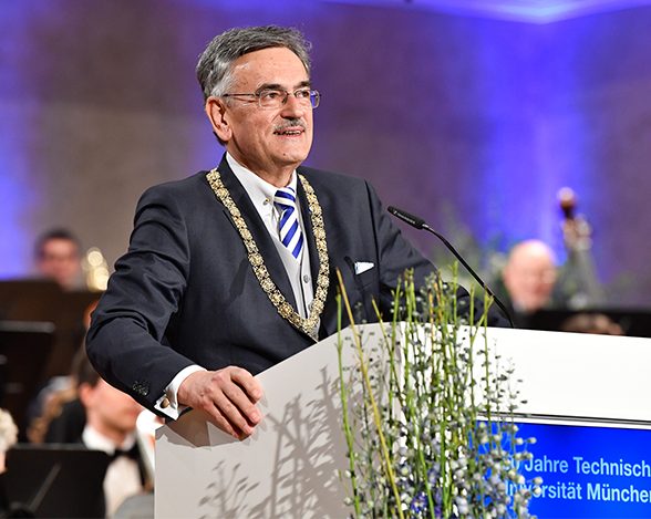 TUM President Wolfgang A. Herrmann giving his speech at the TUM festive event in the Herkulessaal in the Munich Residenz.