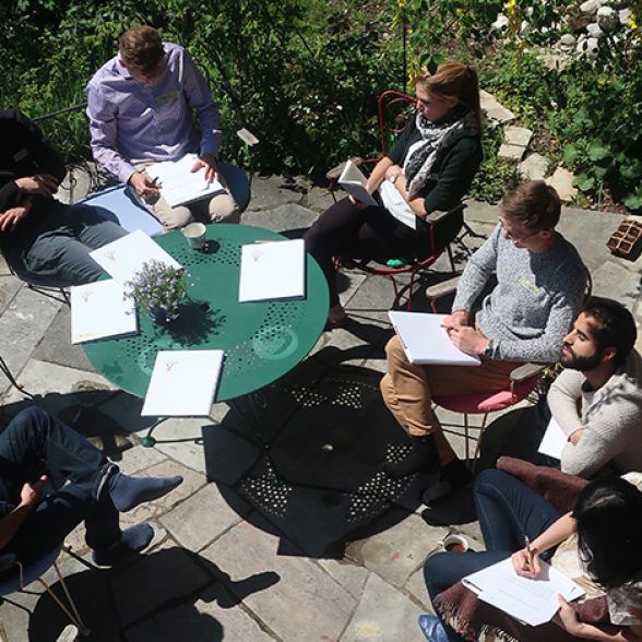 Self-management Workshop as part of the TUM mentoring program from Alumni for students in Oberaudorf, TUM students with seminar leader Karl Fordemann.