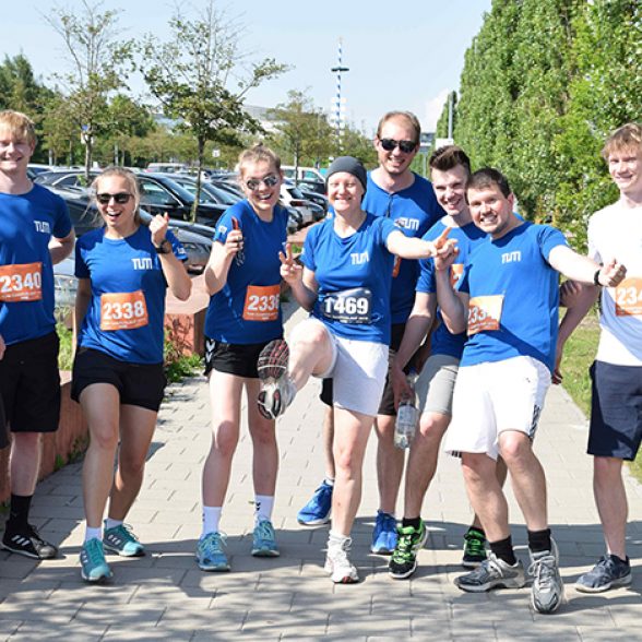 Students and alumni at the TUM Campuslauf 2019 at Campus Garching, Technical University of Munich.