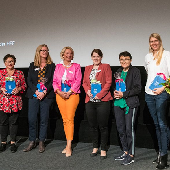 Prof. Dr. Hannemor Keidel, Prof. Dr. Ingrid Kögel-Knabner, Dr. Lilian Busse, Prof. Dr. Birgit Spanner-Ulmer, Franziska Weißörtel, Prof. Dr. Eveline Gottzein, Maria Driesel und TedxTUM-Moderatorin Dora Dzvonyar