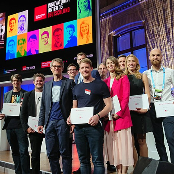 The freshly awarded “Innovators under 35”, with four TUM Alumni among them.