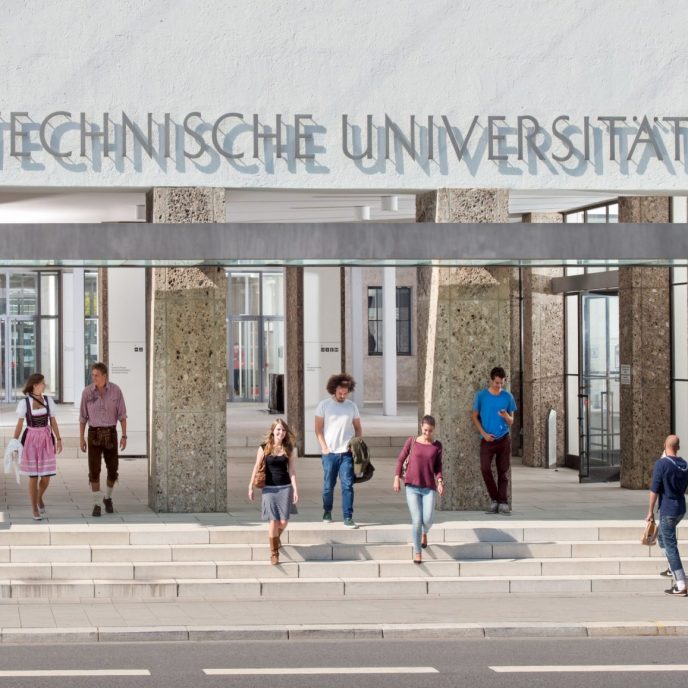 Haupteingang der TU München