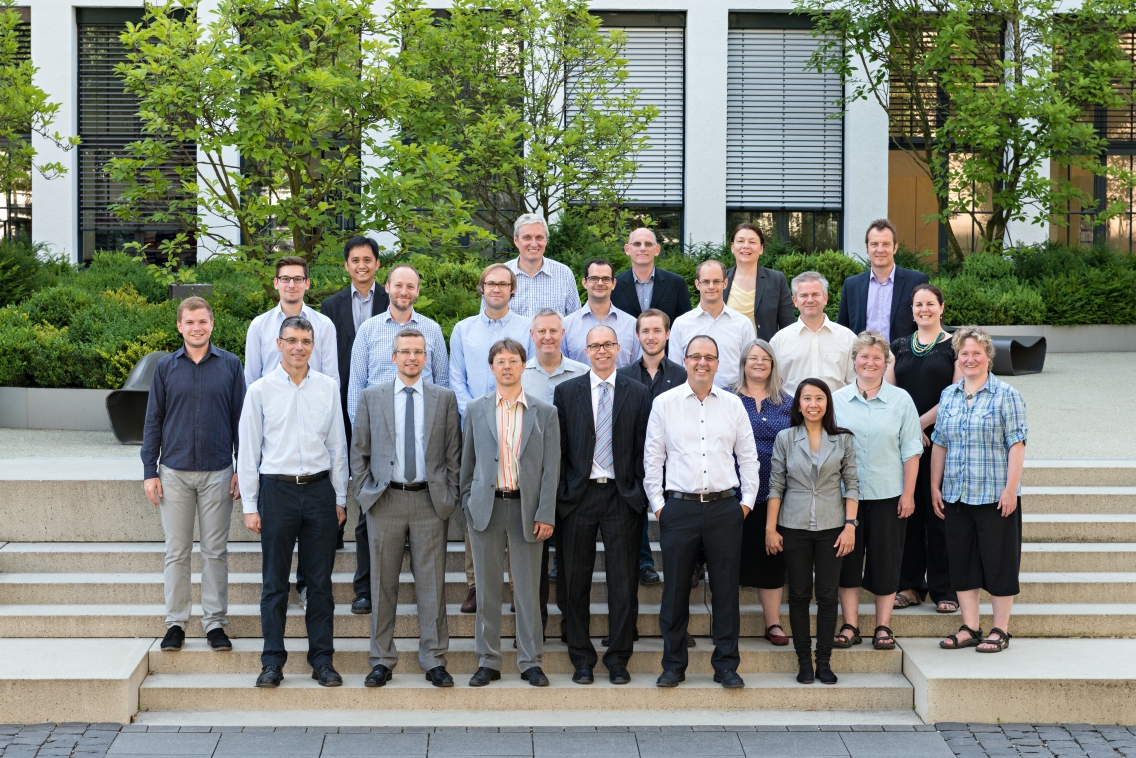 TUM Ambassador Gerhard Schenk with researchers from TUM and UQ.