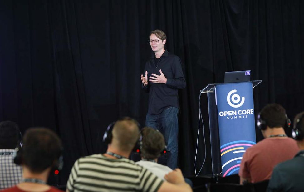 In 2019 the first annual conference for the commercial use of open source software took place in San Francisco. As a proven expert, TUM Alumni Tobias Knaup was a speaker at the opening event of the Open Core Summit (photo: Open Core Summit).