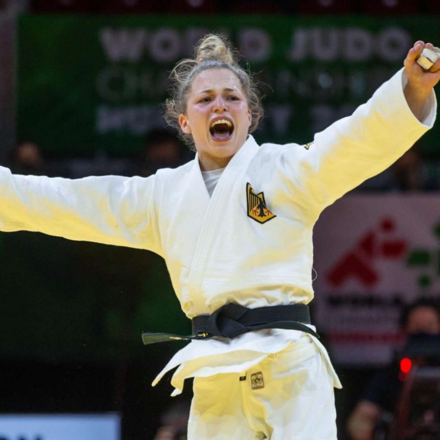 TUM student and bronze medal winner Theresa Stoll