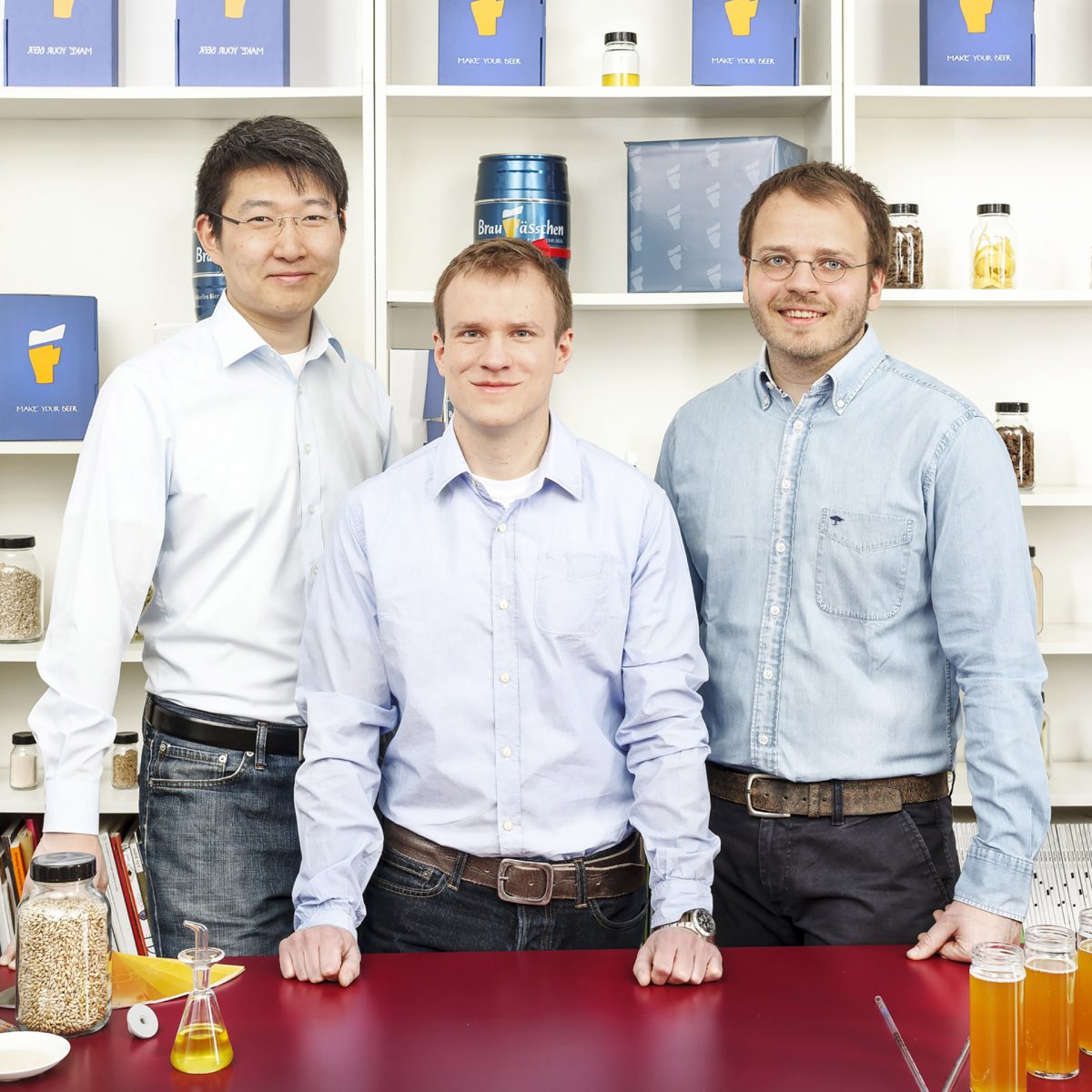 TUM Alumni Ping Lu, Dominik Guber und Wolfgang Westermeier.