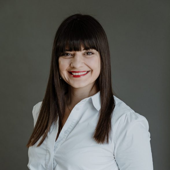 Dr. Tina Ruseva