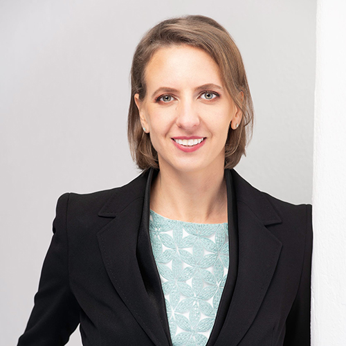 Porträtfoto von TUM Alumna Viktoria Leonhard.