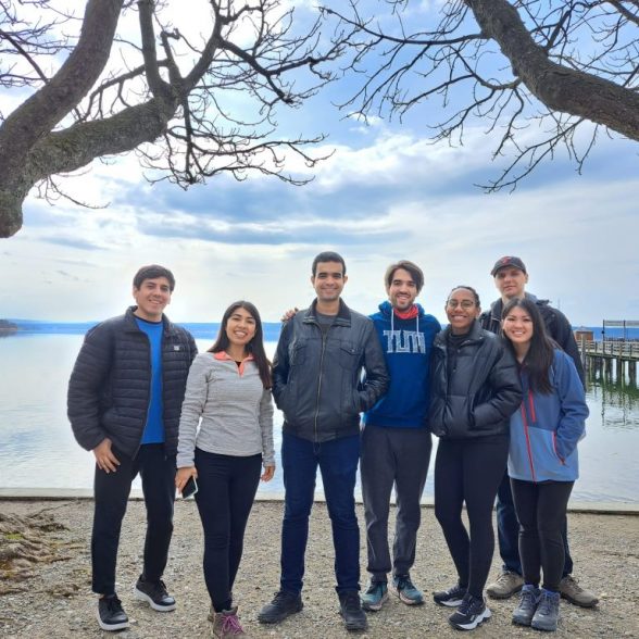Ein wunderschönes Foto der Teilnehmer*innen der "3-Seen Tour: Starnberger See – Maisinger See – Ammersee“.