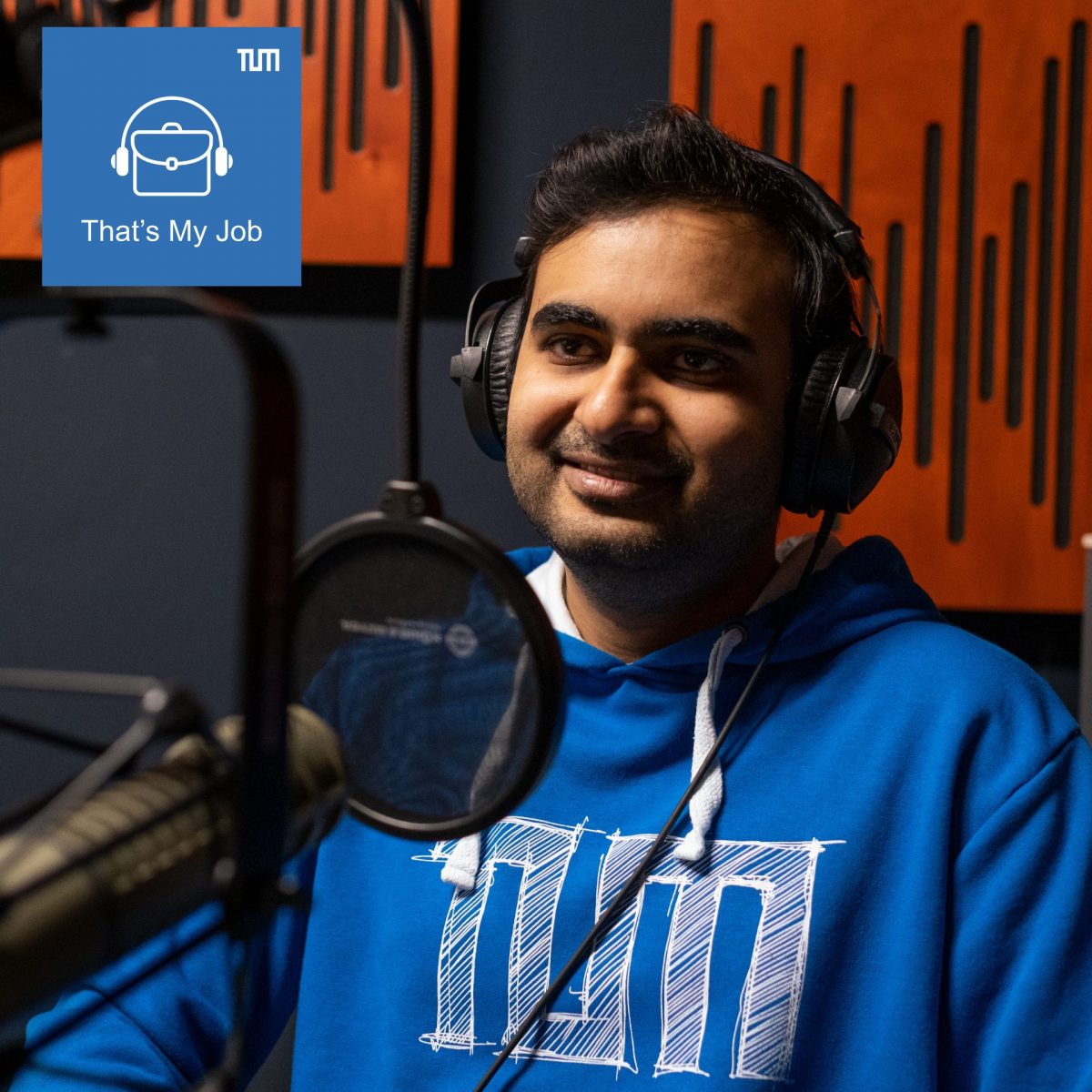 Portrait photo of TUM Alumnus Himanshu Panandikar.