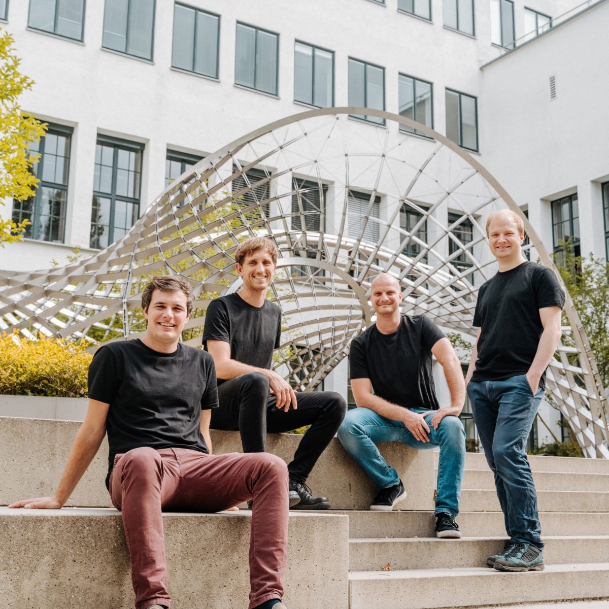 (v.r.n.l.) kiteKRAFT-Gründerteam und TUM Alumni Dr. Florian Bauer, André Frirdich, Christoph Drexler sowie Max Isensee.