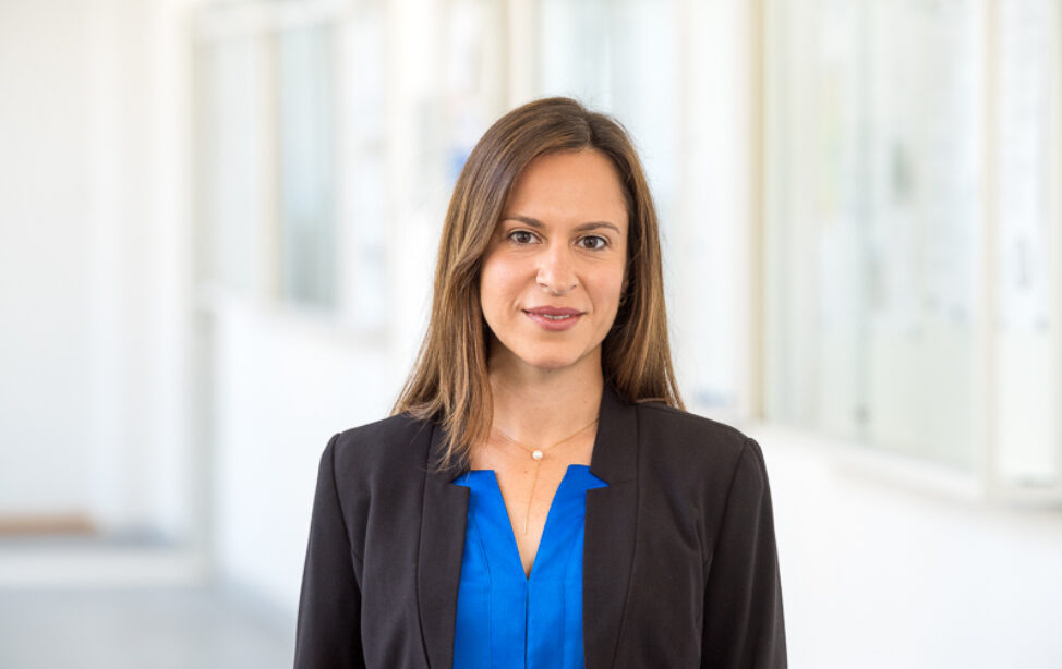 Carina Baer de Oliveira Mann
