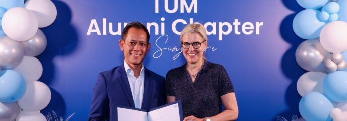 Thai-Lai Pham with Juliane Winkelmann.